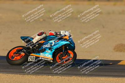 media/Nov-19-2023-CVMA (Sun) [[1f3d1b7ccb]]/Race 18 Supersport Middleweight/